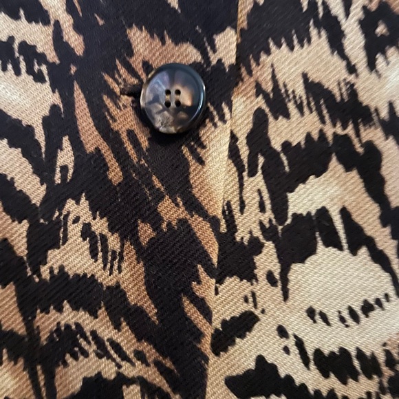 Dana Buchman leopard print jacket. - Picture 4 of 5
